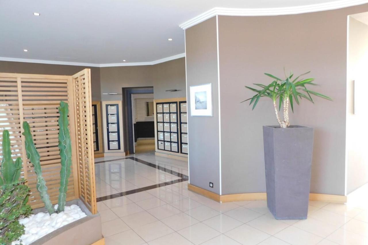 Appartement "T2 "Antibes Les Pins 3" Air Conditionned Sea View With Parking And Pool" Extérieur photo